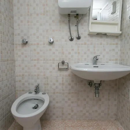 M88 - Marcelli, Quadrilocale Con Giardino A 100mt Dal Mare Marcelli